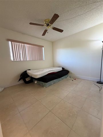7940 NW 50th St 305, Lauderhill, FL 33351