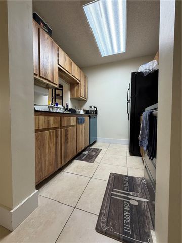 7940 NW 50th St 305, Lauderhill, FL 33351