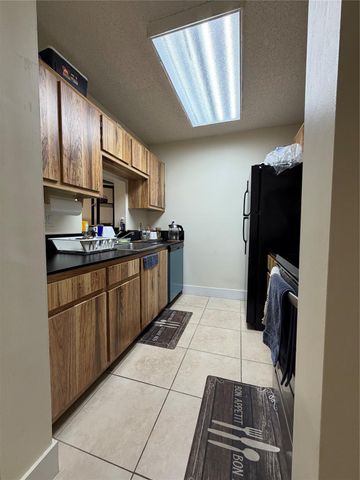 7940 NW 50th St 305, Lauderhill, FL 33351