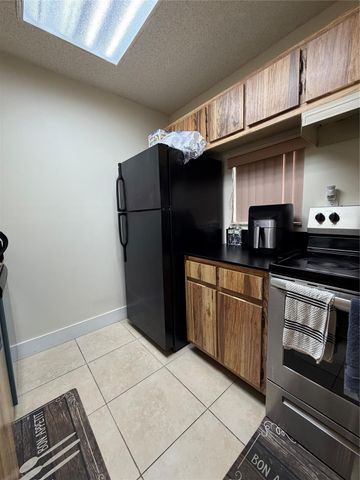 7940 NW 50th St 305, Lauderhill, FL 33351