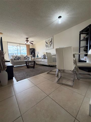 7940 NW 50th St 305, Lauderhill, FL 33351