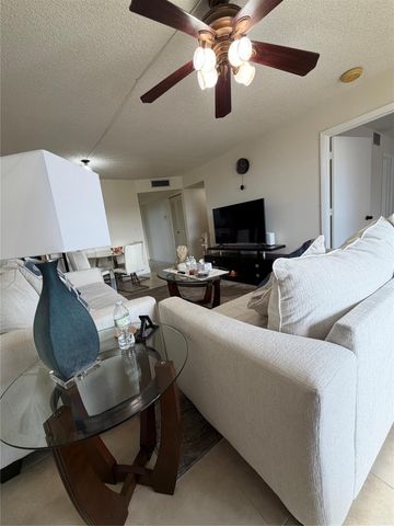 7940 NW 50th St 305, Lauderhill, FL 33351