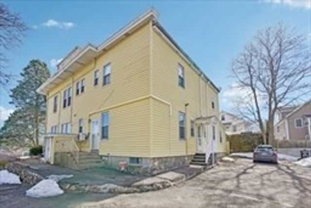 123 White St 123, Belmont, MA 02478
