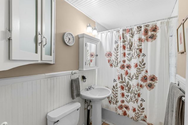 3525 White Bear Avenue N, White Bear Lake, MN 55110