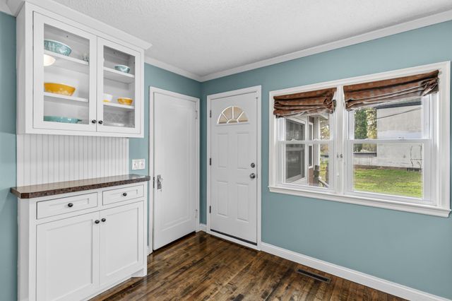 3525 White Bear Avenue N, White Bear Lake, MN 55110