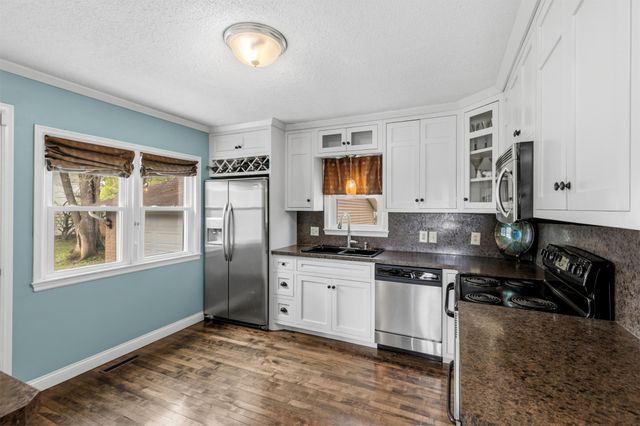 3525 White Bear Avenue N, White Bear Lake, MN 55110