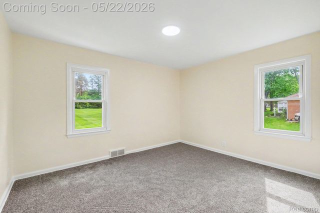 1093 W Maple Avenue, Mundy Township, MI 48507