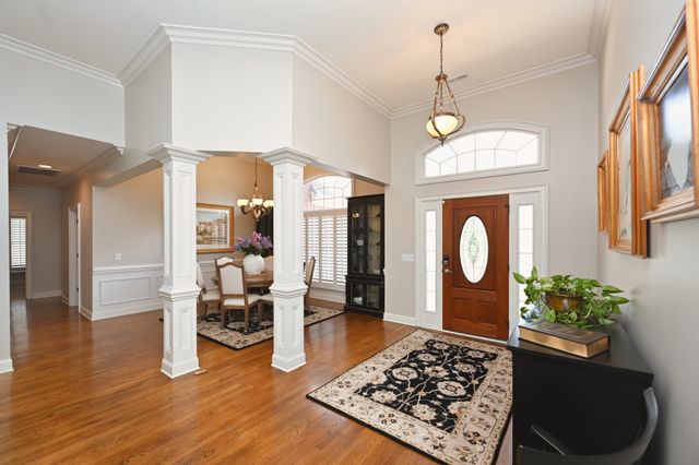 1017 Dorset Dr, Hendersonville, TN 37075