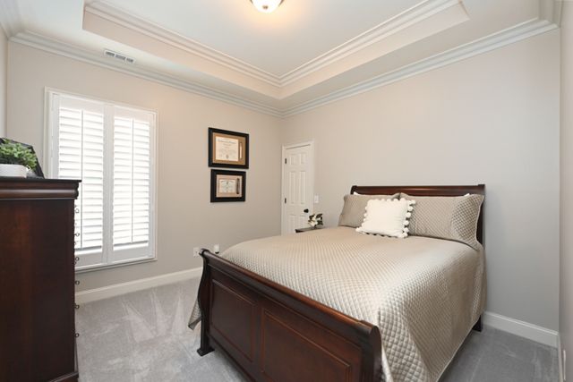 1017 Dorset Dr, Hendersonville, TN 37075