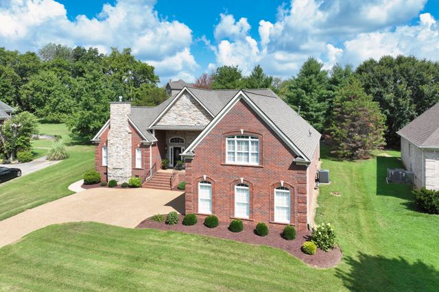 1017 Dorset Dr, Hendersonville, TN 37075