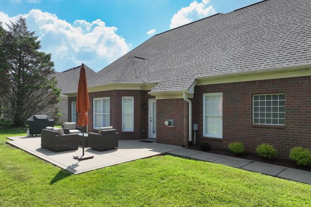 1017 Dorset Dr, Hendersonville, TN 37075