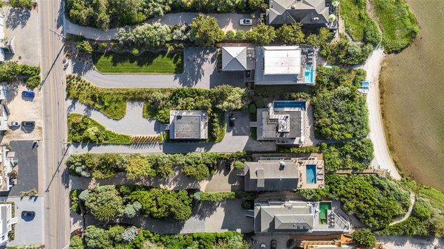 846 Dune Road, Westhampton Dunes, NY 11978