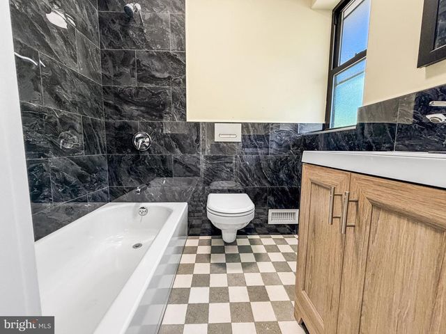 419 E 12TH ST, Chester, PA 19013
