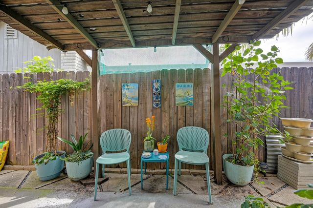 10712 Sterling Wood Way, Rancho Cordova, CA 95670