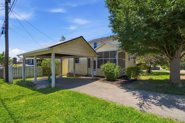 1301 Clarke St, Old Hickory, TN 37138