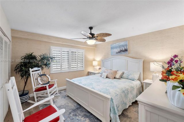 522 Oak Harbour Drive 522, Juno Beach, FL 33408