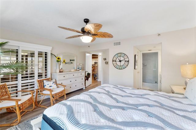 522 Oak Harbour Drive 522, Juno Beach, FL 33408