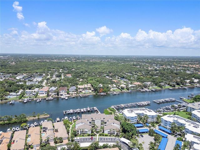 522 Oak Harbour Drive 522, Juno Beach, FL 33408