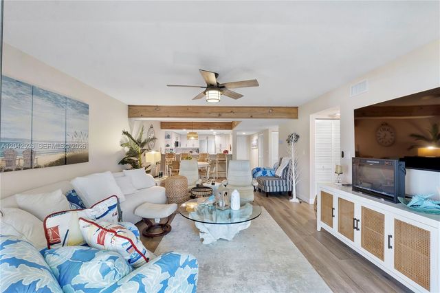 522 Oak Harbour Drive 522, Juno Beach, FL 33408