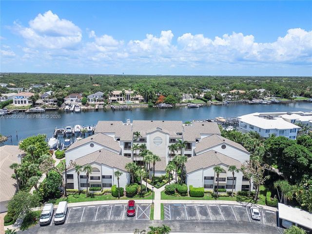 522 Oak Harbour Drive 522, Juno Beach, FL 33408