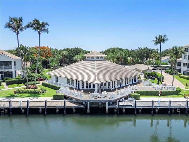 522 Oak Harbour Drive 522, Juno Beach, FL 33408