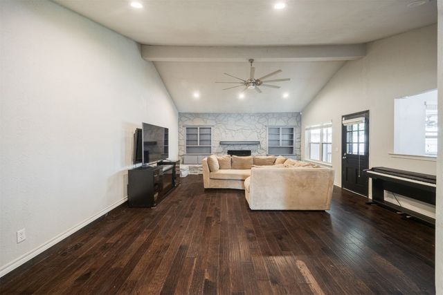 10201 Glendover Avenue, Oklahoma City, OK 73162