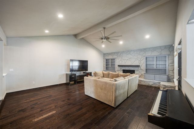 10201 Glendover Avenue, Oklahoma City, OK 73162