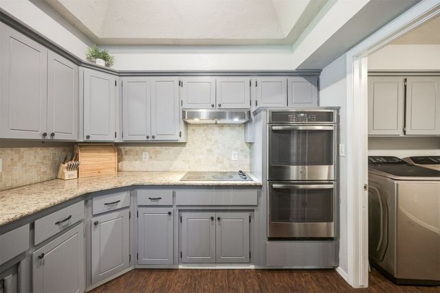 10201 Glendover Avenue, Oklahoma City, OK 73162