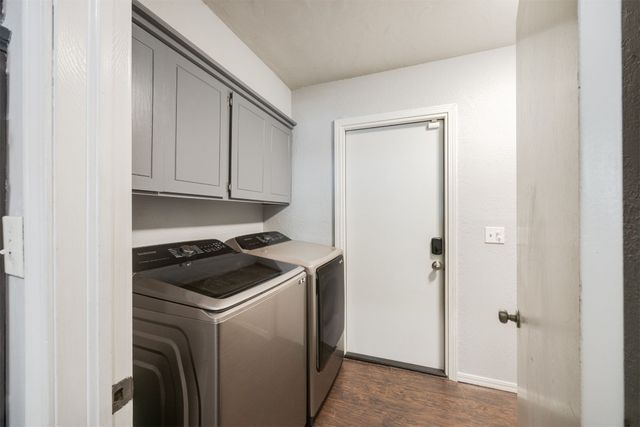 10201 Glendover Avenue, Oklahoma City, OK 73162
