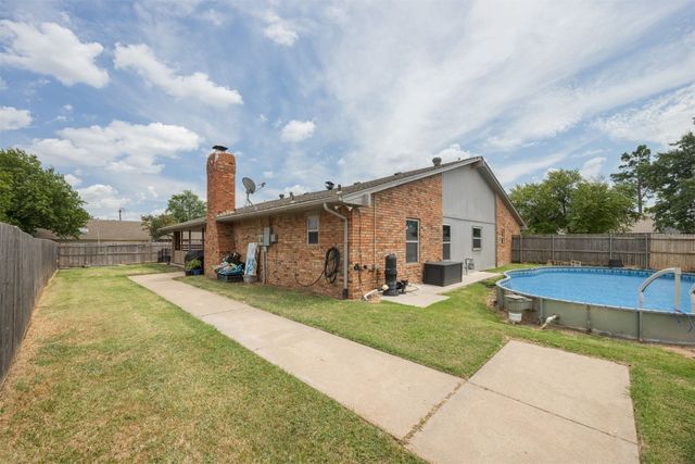 10201 Glendover Avenue, Oklahoma City, OK 73162
