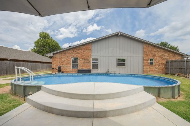 10201 Glendover Avenue, Oklahoma City, OK 73162