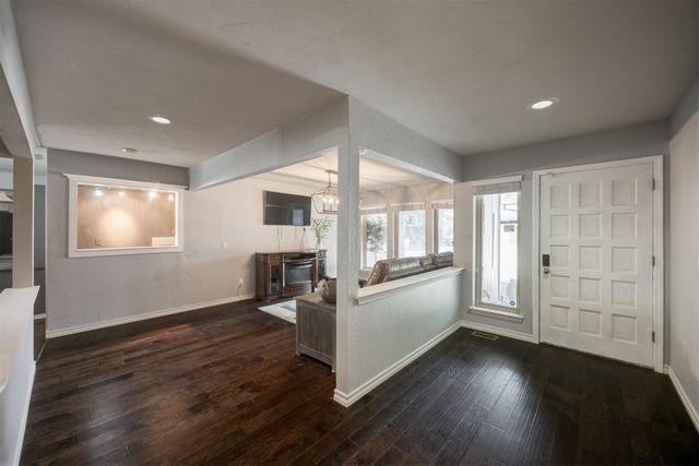 10201 Glendover Avenue, Oklahoma City, OK 73162