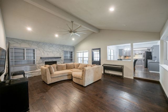 10201 Glendover Avenue, Oklahoma City, OK 73162