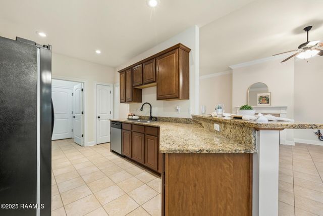 103 Sun Ridge Street, Youngsville, LA 70592