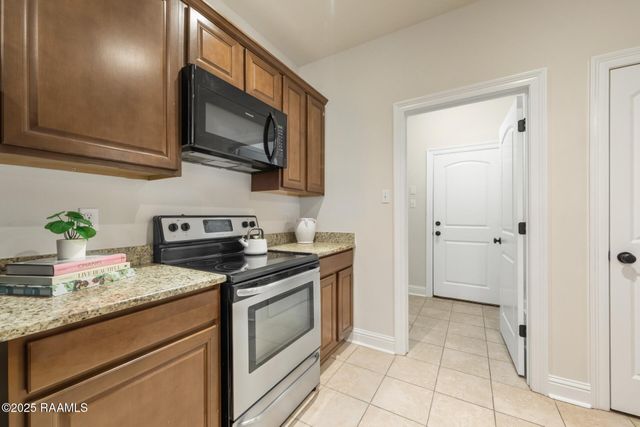 103 Sun Ridge Street, Youngsville, LA 70592