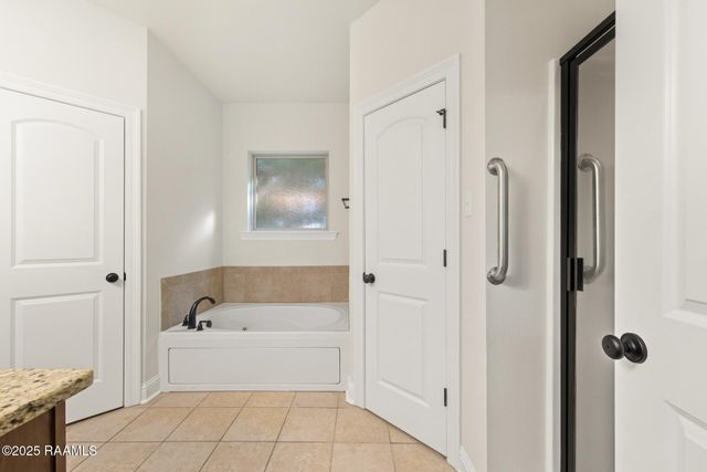 103 Sun Ridge Street, Youngsville, LA 70592