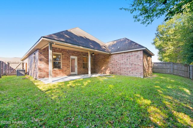 103 Sun Ridge Street, Youngsville, LA 70592