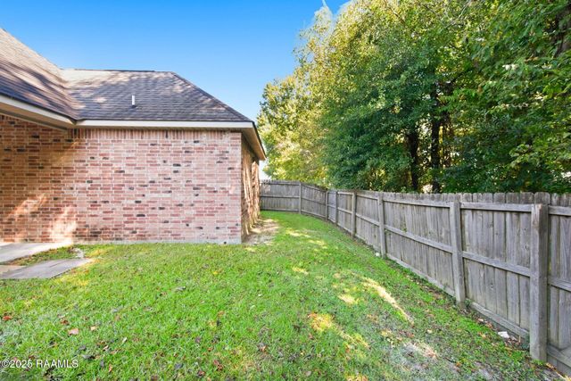 103 Sun Ridge Street, Youngsville, LA 70592