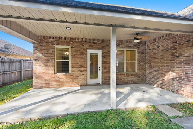 103 Sun Ridge Street, Youngsville, LA 70592