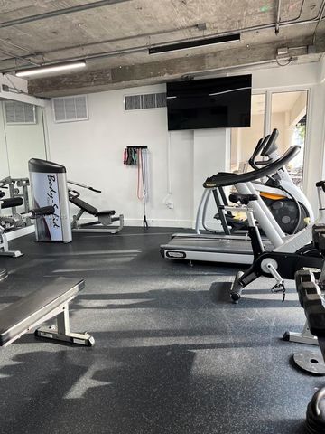 2351 Douglas Rd 1109, Miami, FL 33145