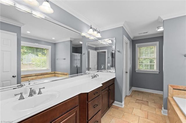 1797 Ramhurst Drive, Clemmons, NC 27012