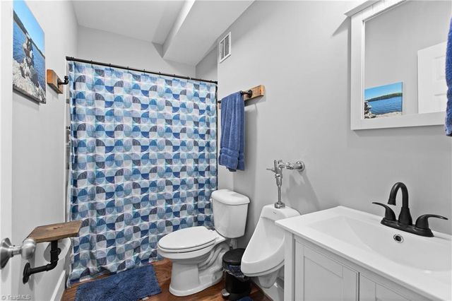 1797 Ramhurst Drive, Clemmons, NC 27012