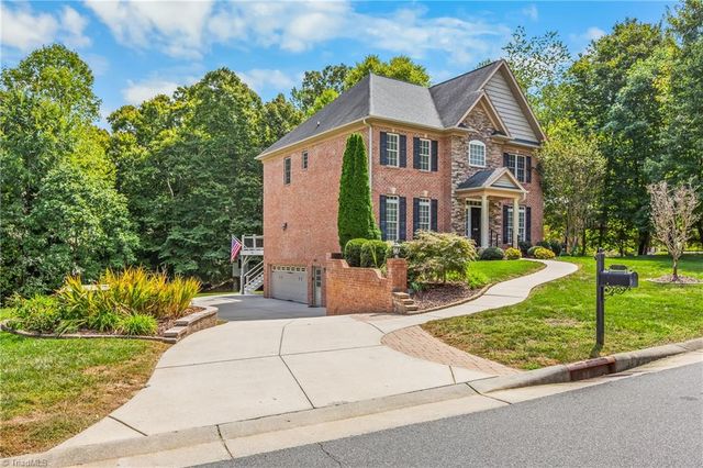 1797 Ramhurst Drive, Clemmons, NC 27012