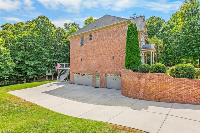 1797 Ramhurst Drive, Clemmons, NC 27012