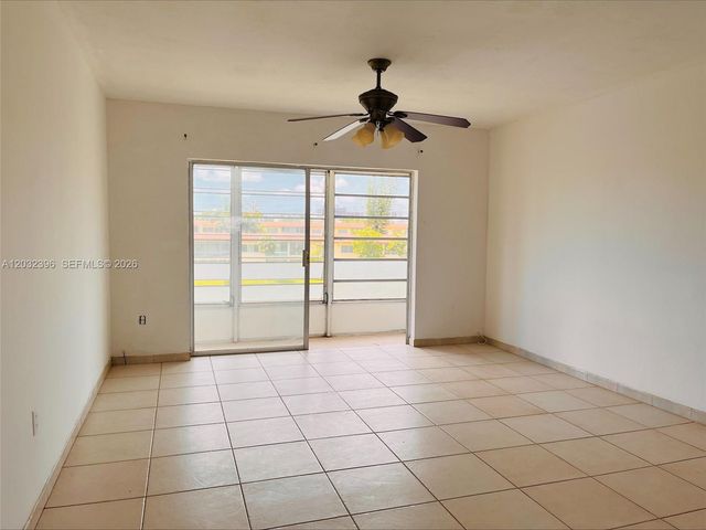 2880 NE 203rd St 28B, Aventura, FL 33180