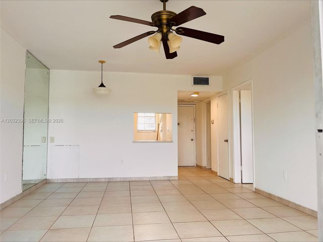 2880 NE 203rd St 28B, Aventura, FL 33180