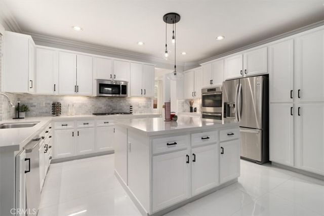 27569 Bottle Brush, Murrieta, CA 92562