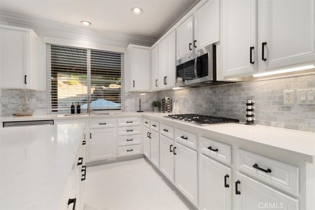 27569 Bottle Brush, Murrieta, CA 92562