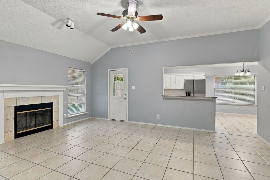 7305 Amber Drive, Watauga, TX 76148 — photo 5