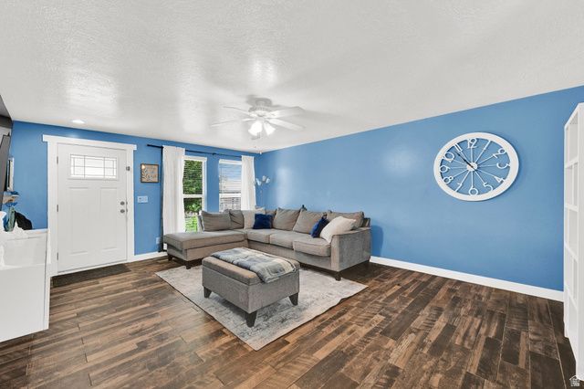 2796 W 5500 S, Roy, UT 84067